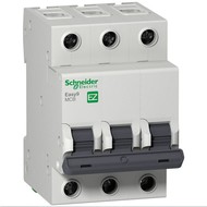   3 32 4,5  Schneider Electric Easy9